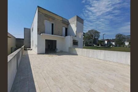 Casa à venda com 470m², 4 quartos e 6 vagas