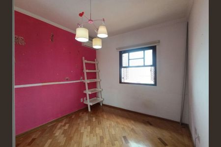 Casa à venda com 3 quartos, 168m² em Rio Pequeno, São Paulo