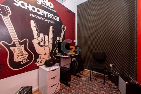 Casa à venda com 230m², 3 quartos e 4 vagas