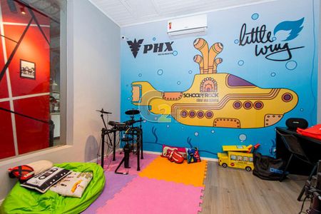 Casa à venda com 3 quartos, 230m² em Vila Nova Conceição, São Paulo
