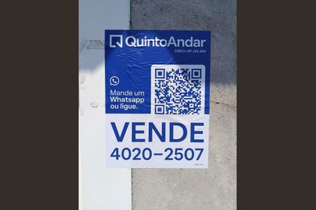 Casa à venda com 130m², 3 quartos e 2 vagas Casa à venda com 130m², 3 quartos e 2 vagasPlaquinha