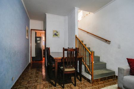 Casa à venda com 130m², 3 quartos e 2 vagas Casa à venda com 130m², 3 quartos e 2 vagasSala