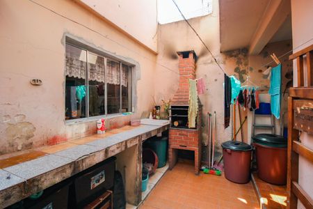 Casa à venda com 130m², 3 quartos e 2 vagas Casa à venda com 130m², 3 quartos e 2 vagasQuintal