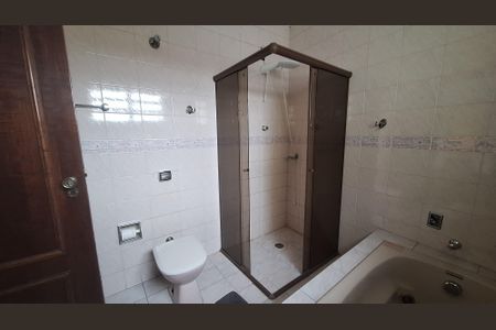 Casa para alugar com 300m², 5 quartos e 2 vagas Casa para alugar com 300m², 5 quartos e 2 vagasCasa 2 Banheiro