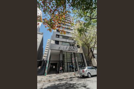 Studio à venda com 33m², 1 quarto e 1 vaga Studio à venda com 33m², 1 quarto e 1 vagaFachada