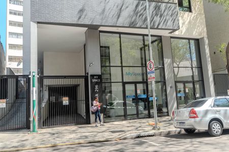 Studio à venda com 33m², 1 quarto e 1 vaga Studio à venda com 33m², 1 quarto e 1 vagaFachada