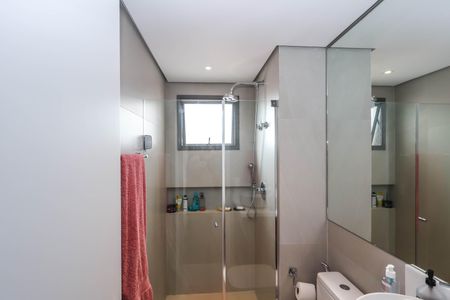 Apartamento à venda com 94m², 2 quartos e 2 vagas Apartamento à venda com 94m², 2 quartos e 2 vagasBanheiro da Suíte 1
