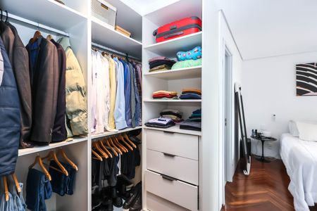 Apartamento à venda com 94m², 2 quartos e 2 vagas Apartamento à venda com 94m², 2 quartos e 2 vagasSuíte 2