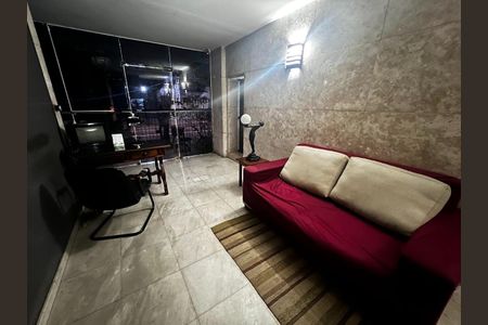 Apartamento à venda com 226m², 5 quartos e 2 vagas Apartamento à venda com 226m², 5 quartos e 2 vagasHall