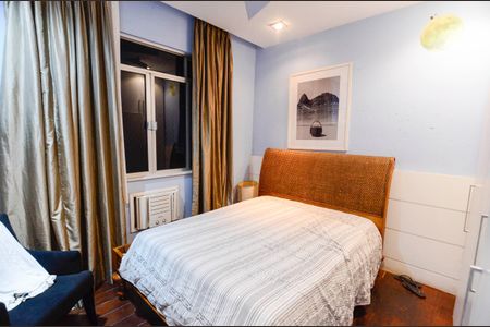 Apartamento à venda com 226m², 5 quartos e 2 vagas Apartamento à venda com 226m², 5 quartos e 2 vagasQuarto 4