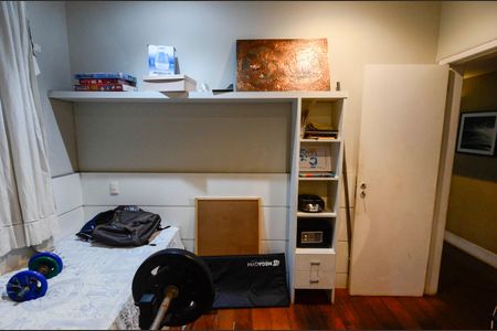 Apartamento à venda com 226m², 5 quartos e 2 vagas Apartamento à venda com 226m², 5 quartos e 2 vagasQuarto 3