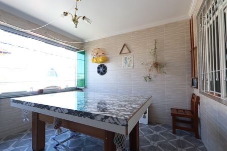 Casa à venda com 150m², 3 quartos e 1 vagaÁrea comum