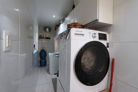 Casa à venda com 150m², 3 quartos e 1 vagaLavanderia