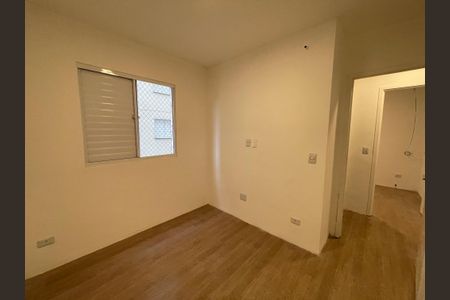 Quarto 2 de apartamento para alugar com 2 quartos, 52m² em Cemucam, Cotia