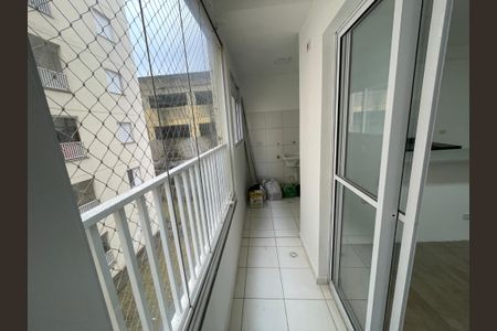 Varanda de apartamento para alugar com 2 quartos, 52m² em Cemucam, Cotia
