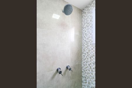 Apartamento à venda com 58m², 2 quartos e 1 vaga Apartamento à venda com 58m², 2 quartos e 1 vagaBanheiro