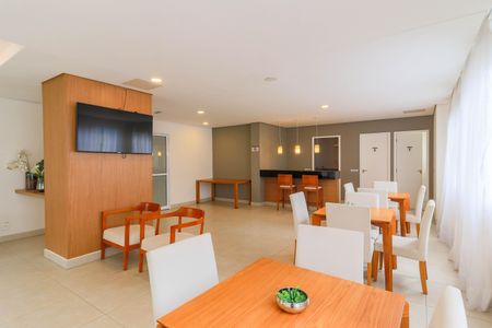 Apartamento à venda com 58m², 2 quartos e 1 vaga Apartamento à venda com 58m², 2 quartos e 1 vagaÁrea comum - Salão de festas