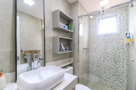 Apartamento à venda com 58m², 2 quartos e 1 vaga Apartamento à venda com 58m², 2 quartos e 1 vagaBanheiro