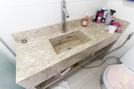 Apartamento para alugar com 56m², 2 quartos e 1 vaga Apartamento para alugar com 56m², 2 quartos e 1 vagaBanheiro da Suíte