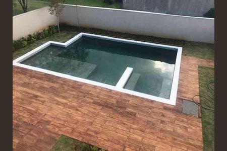 Casa de condomínio à venda com 750m², 4 quartos e 7 vagas