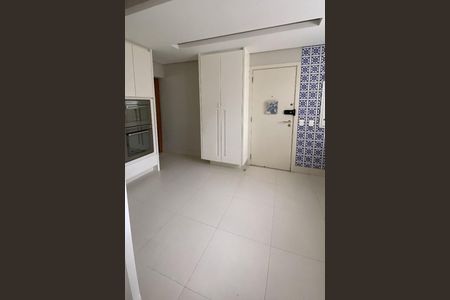 Apartamento à venda com 258m², 3 quartos e 4 vagas