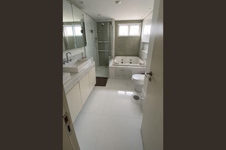 Apartamento à venda com 258m², 3 quartos e 4 vagas