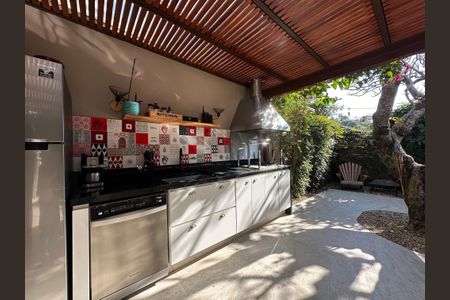 Casa à venda com 420m², 4 quartos e 5 vagas