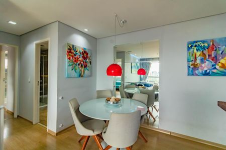 Sala de apartamento à venda com 2 quartos, 64m² em Campo Belo, São Paulo