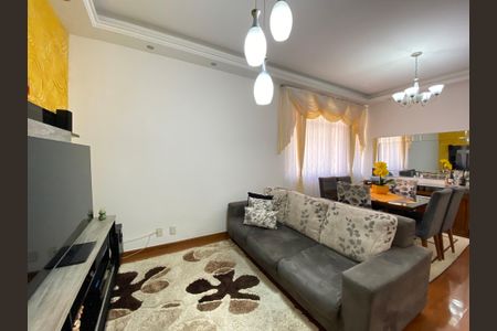 Casa à venda com 203m², 3 quartos e 2 vagasSala