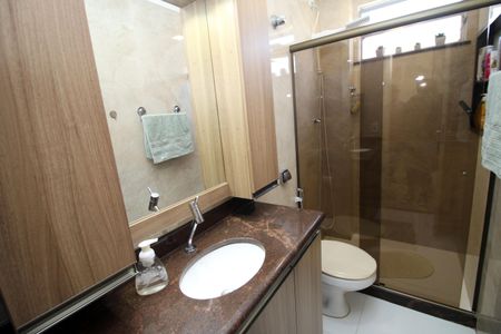 Apartamento à venda com 67m², 2 quartos e 1 vagaBanheiro