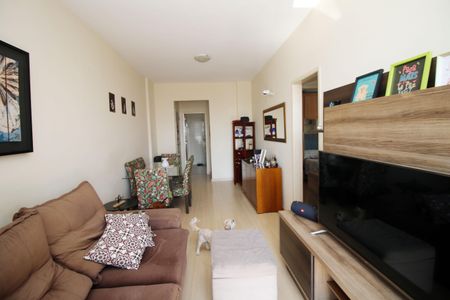 Sala de apartamento à venda com 2 quartos, 67m² em Olaria, Rio de Janeiro
