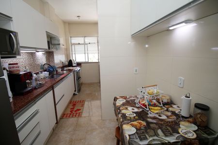 Apartamento à venda com 67m², 2 quartos e 1 vagaCozinha