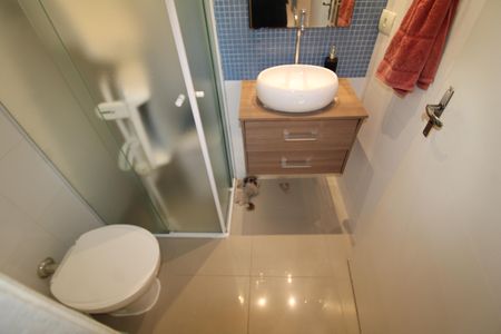Apartamento à venda com 60m², 2 quartos e 1 vagaBanheiro Social