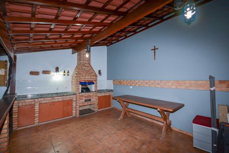 Casa à venda com 172m², 3 quartos e 2 vagas Casa à venda com 172m², 3 quartos e 2 vagasChurrasqueira