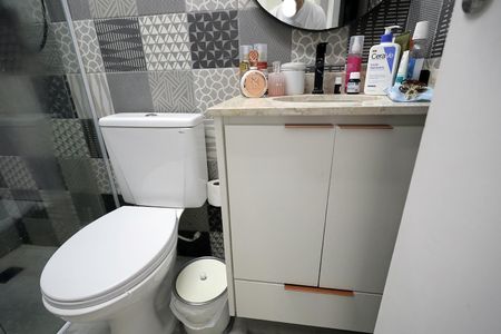 Apartamento à venda com 45m², 2 quartos e 1 vaga Apartamento à venda com 45m², 2 quartos e 1 vagaBanheiro
