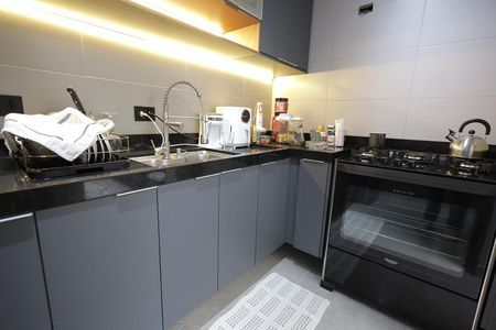 Apartamento à venda com 45m², 2 quartos e 1 vaga Apartamento à venda com 45m², 2 quartos e 1 vagaCozinha