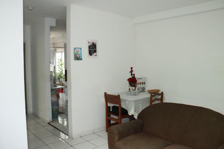 Sala de apartamento para alugar com 2 quartos, 50m² em Jardim Helena, Cotia