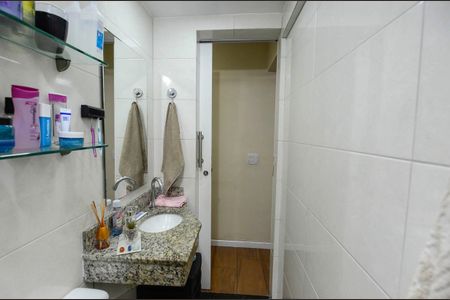 Apartamento à venda com 62m², 3 quartos e 1 vaga Apartamento à venda com 62m², 3 quartos e 1 vagaBanheiro Social