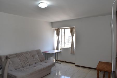 Sala de kitnet/studio para alugar com 1 quarto, 36m² em Centro, Curitiba