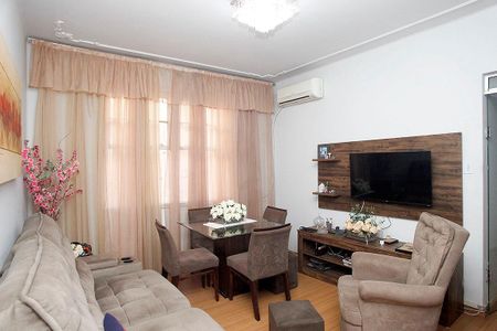 Sala de apartamento à venda com 2 quartos, 90m² em Cidade Baixa, Porto Alegre