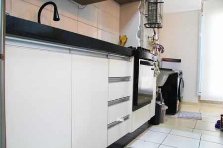 Apartamento à venda com 47m², 2 quartos e 1 vagaCozinha e Área de Serviço