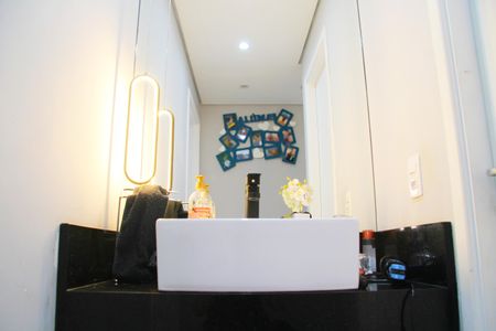 Apartamento à venda com 47m², 2 quartos e 1 vagaBanheiro Social