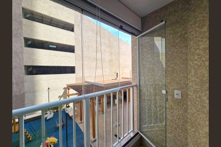 Varanda da Sala de apartamento para alugar com 2 quartos, 47m² em Vila Itapegica, Guarulhos