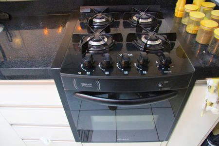 Apartamento à venda com 47m², 2 quartos e 1 vagaCozinha e Área de Serviço