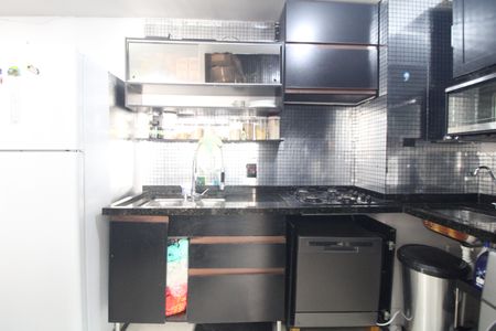 Sala/Cozinha de apartamento à venda com 2 quartos, 34m² em Socorro, São Paulo