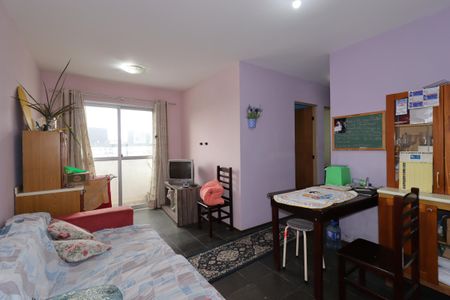 Sala de apartamento para alugar com 3 quartos, 67m² em Vila Luzita, Santo André