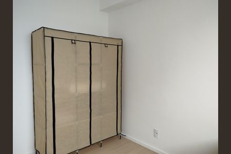 Quarto 2 de apartamento para alugar com 2 quartos, 34m² em Chácara Seis de Outubro, São Paulo