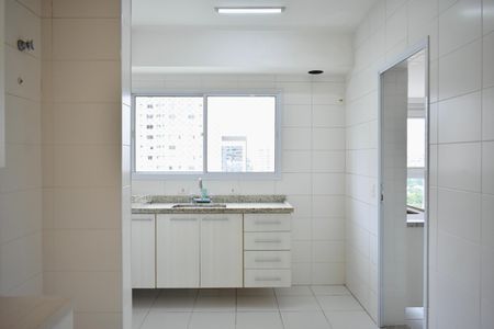 Apartamento à venda com 135m², 3 quartos e 4 vagas Apartamento à venda com 135m², 3 quartos e 4 vagasCozinha