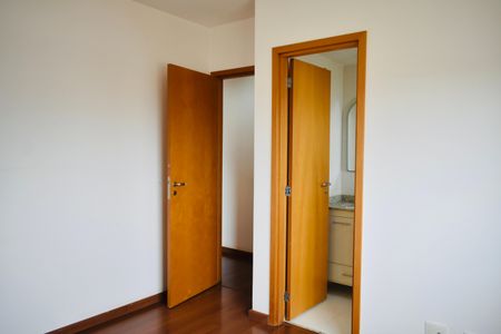 Apartamento à venda com 135m², 3 quartos e 4 vagas Apartamento à venda com 135m², 3 quartos e 4 vagasSuíte 1