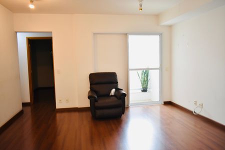 Apartamento à venda com 135m², 3 quartos e 4 vagas Apartamento à venda com 135m², 3 quartos e 4 vagasSala